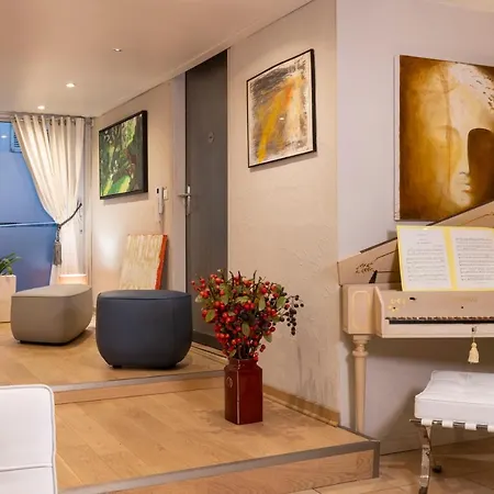 Maison Lavaud בית הארחה